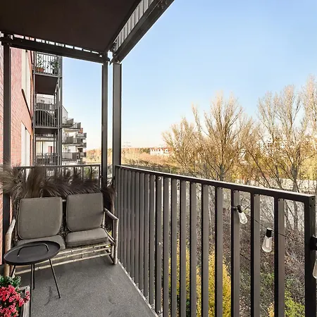 Shortstaypoland Szwedzka B109 *